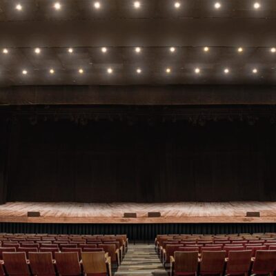 Teatro Nova Iguaçu é inaugurado na Baixada Fluminense